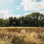 Nyaraló La Petite Maison Dans La Prairie By Welchome *