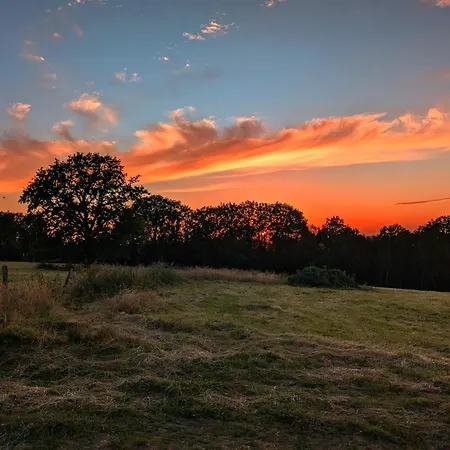 La Petite Maison Dans La Prairie *