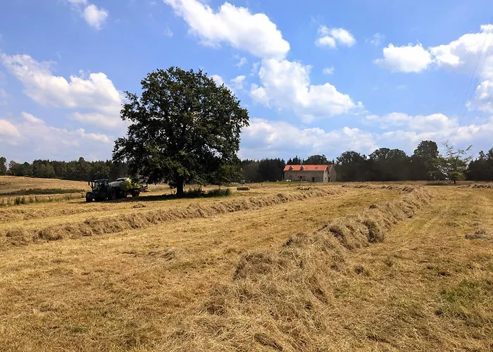 La Petite Maison Dans La Prairie By Welchome *