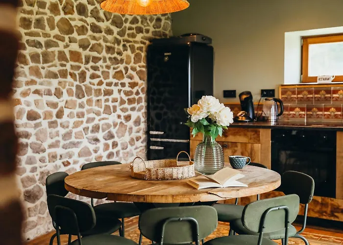 La Petite Maison Dans La Prairie By Welchome