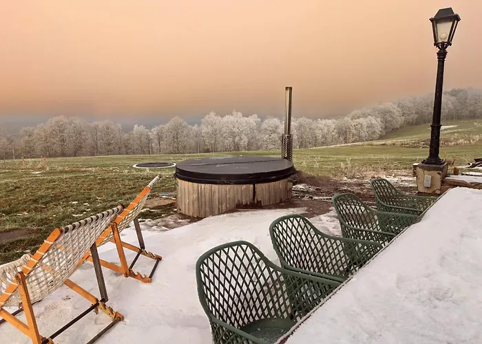 La Petite Maison Dans La Prairie By Welchome Vakantiehuis *