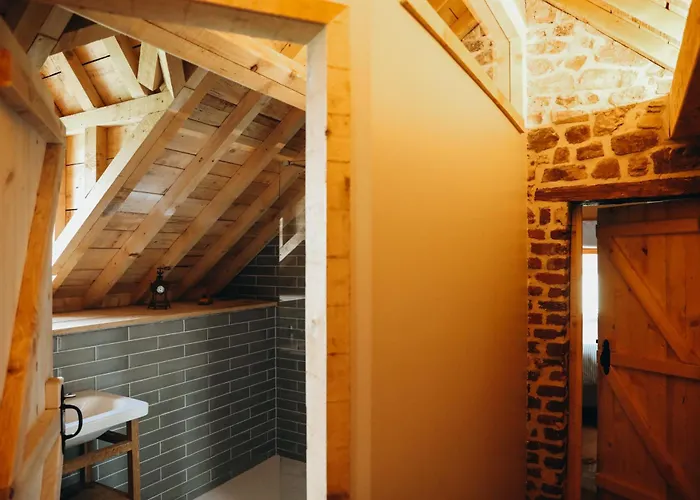 La Petite Maison Dans La Prairie By Welchome Pepinster