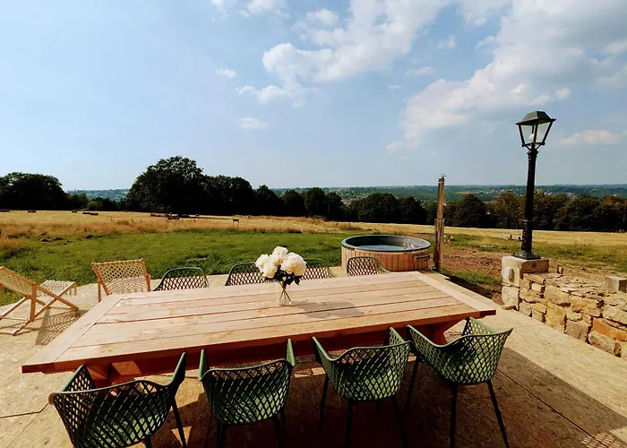 La Petite Maison Dans La Prairie By Welchome Pepinster